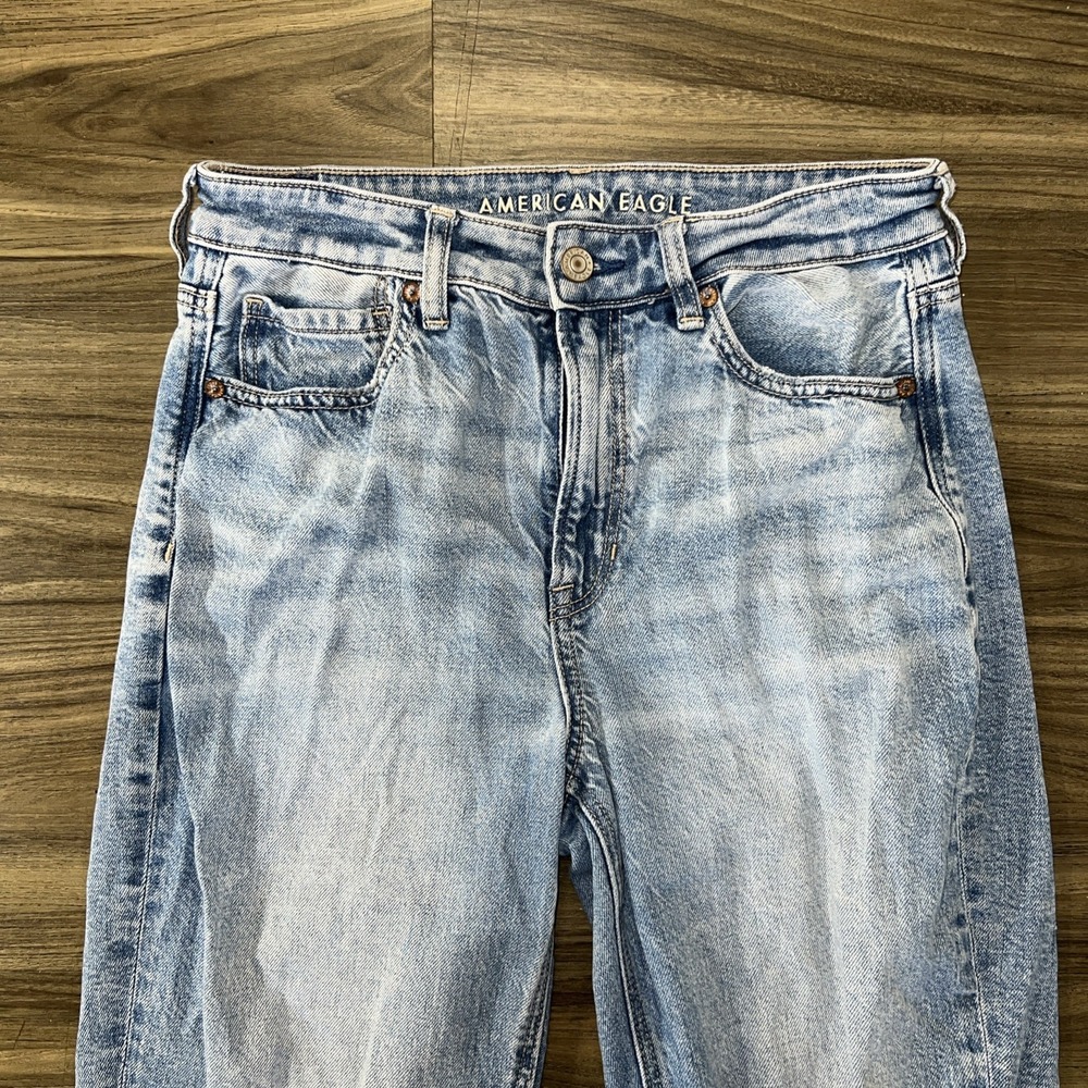 American Eagle Mom Jean Size 6 Distressed Worn - Picture 3 of 7